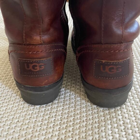 UGG Elsa Waterproof Leather Boots Size 5 - Picture 10 of 11